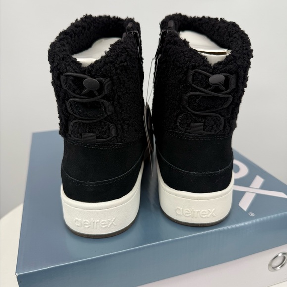 Aetrex Winnie Black Shearling Weatherproof Orthotic Arch Support PC400 Size 8.5 - Picture 15 of 15